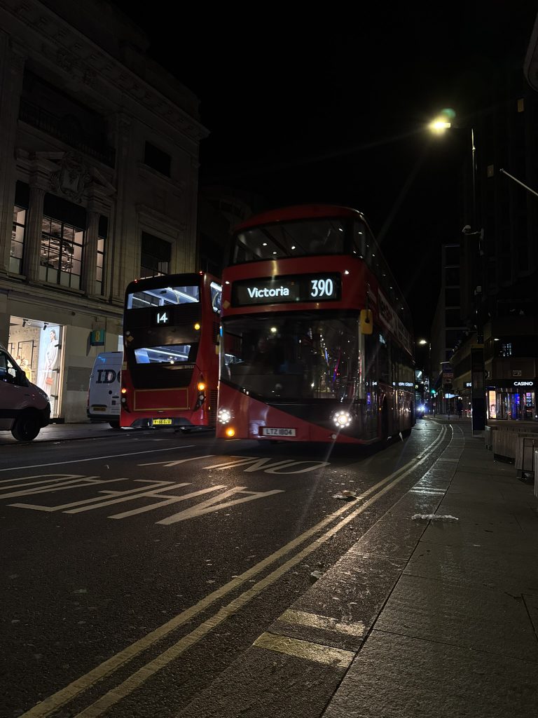 London bus on route 390