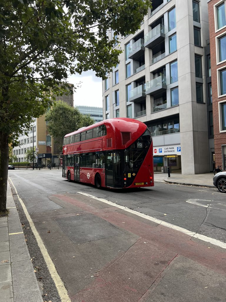 London bus on route H91