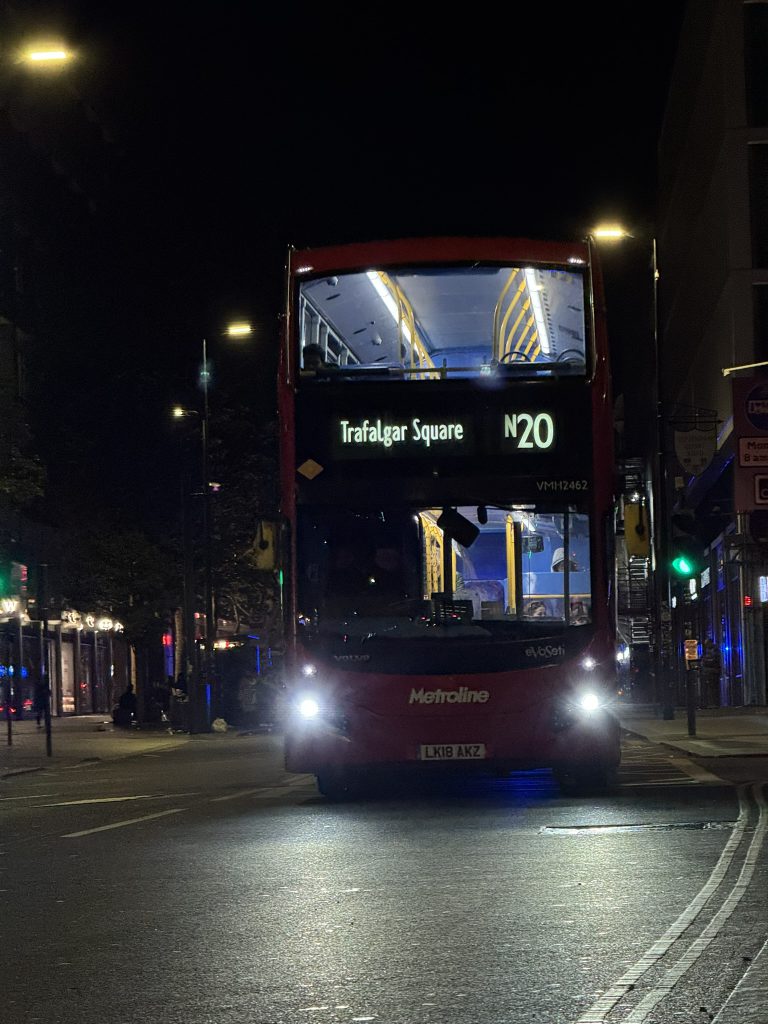 London bus on route N20